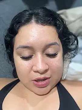 Pretty_Isadora webcam