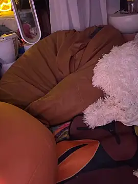 sluttyazncouple webcam