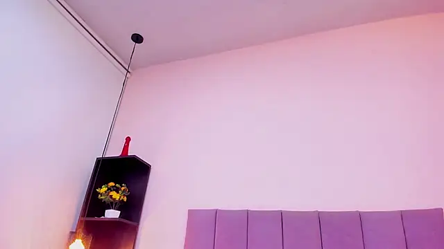 violet_myerrs webcam