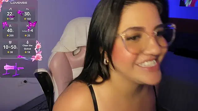 lauren_bigboobs22 webcam