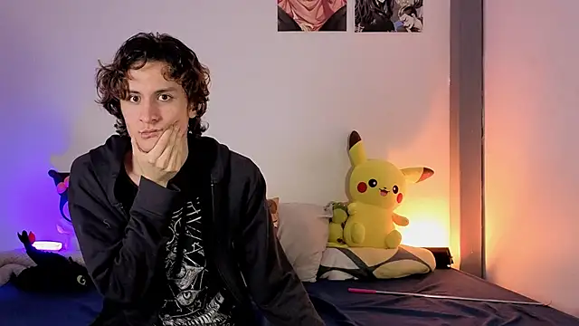 Darcy_and_Stolas webcam