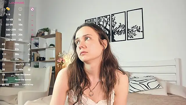 MalvinaTrafford webcam