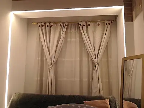 Scarleet_miaa webcam