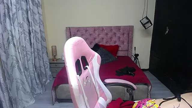 Lucia_evans21 webcam