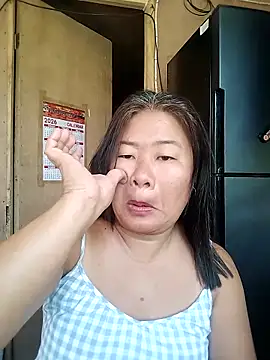 Lovelywoman43 webcam