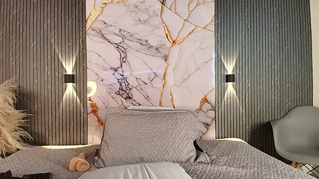 big_tits_in_your_face webcam