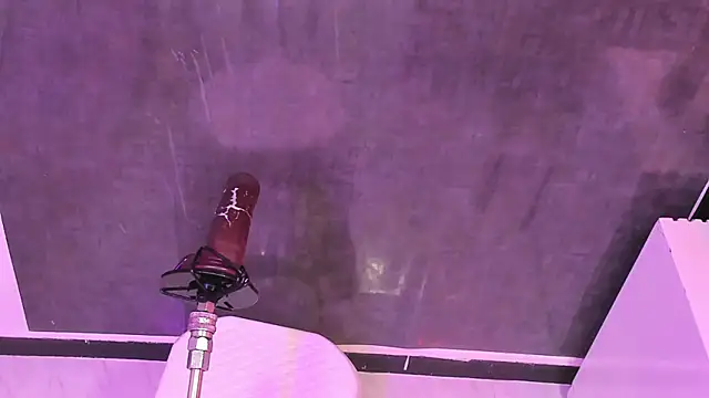 sharlotthe_bigass webcam