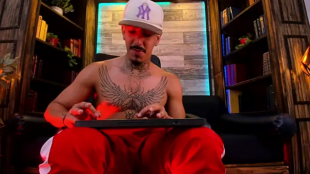 Donovan_Desmond webcam