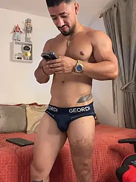 Ezzio_Scolaro webcam