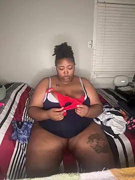 Chocolatebunnyxx96 webcam