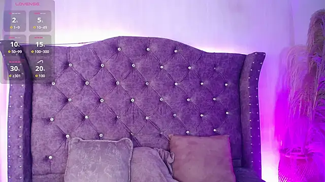 Violet_Collins1 webcam