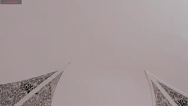 saraa_joness_ webcam