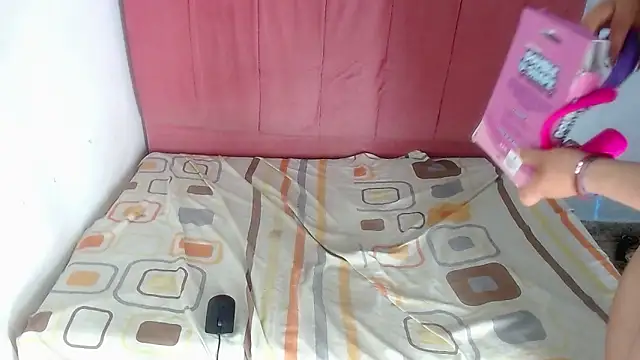 aimy_caicedocm webcam