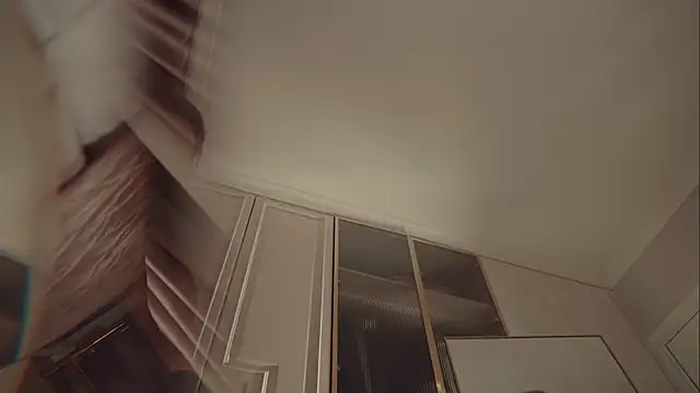 MilaDYstarlight webcam