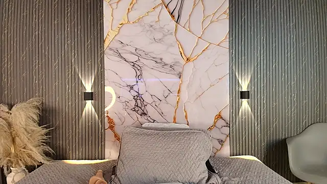 big_tits_in_your_face webcam