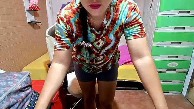 Filipina_Desire webcam