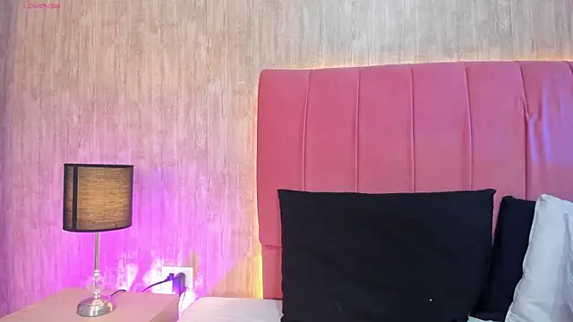 Kendra_kobein webcam