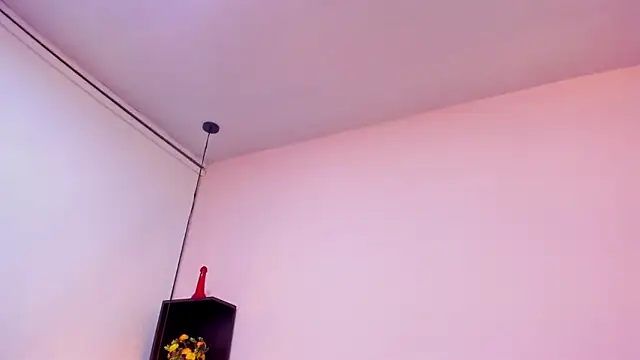 violet_myerrs webcam