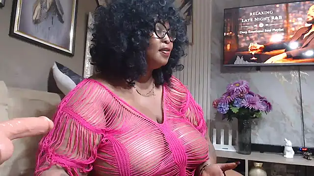 thickyminajxx - ThickyMinajxx's free webcam - UK Sex Cams