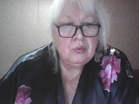 alexia64231 - Alexia64231's free webcam - UK Sex Cams