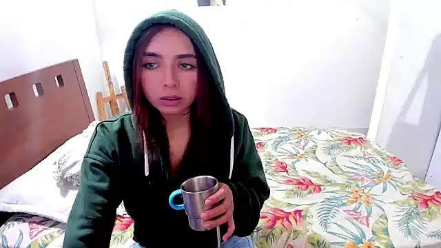 megan_doll2123 webcam