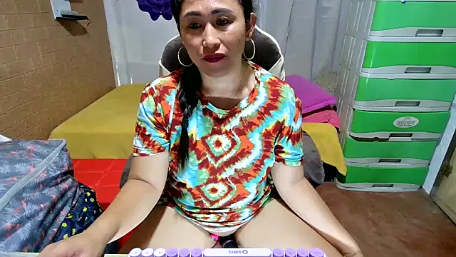 Filipina_Desire webcam