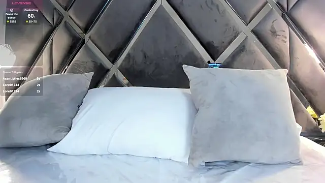 Ivonne_Millerr webcam