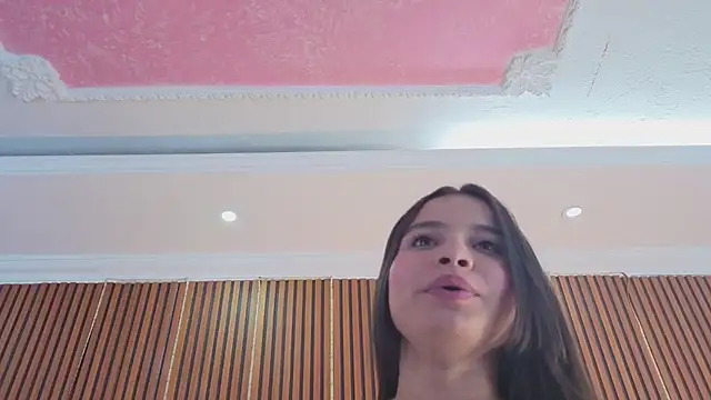 VictoriaKyros webcam