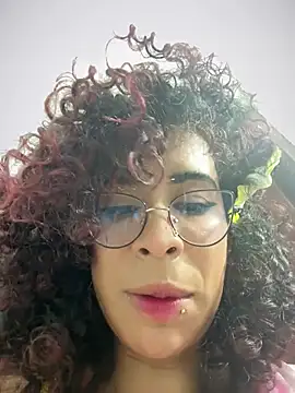 woo_isdaphne (F young) - rub my pussy + saliva 👄