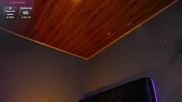 Angel_Snowhotxxx webcam