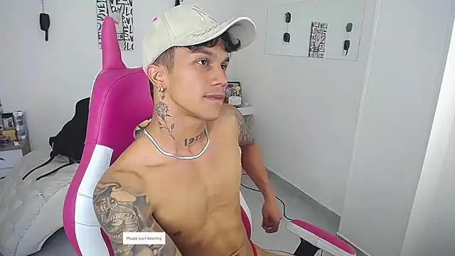 Leonard_Price webcam