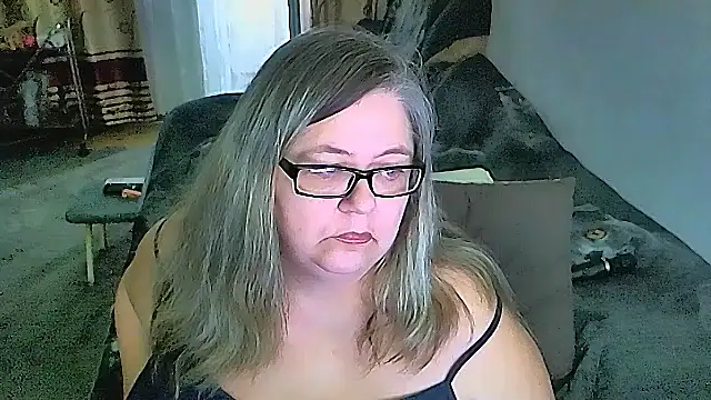 sex2 (F mature) - naked, squirt