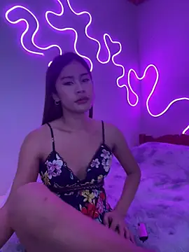 Princessaprilxxx live sex cam