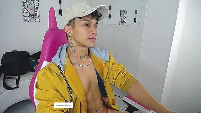 Leonard_Price webcam