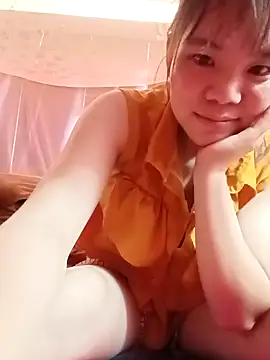 nguyet135 - Nguyet135's free webcam - UK Sex Cams