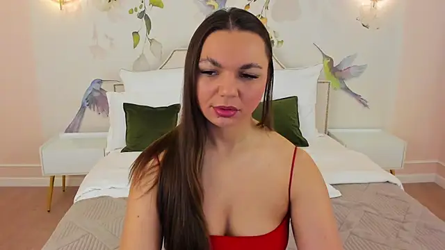 CamillaLarson webcam