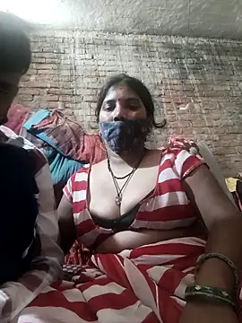 Indiandesicouple155 webcam