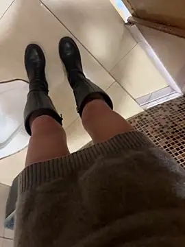 yimisun01 - Stripchat Cam Model