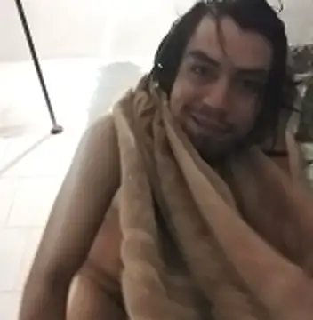 AlexAlejandro13 webcam