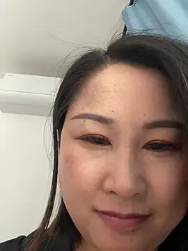 美女xiaoyi-10在线直播