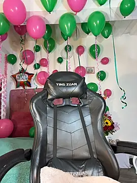 karinacortes (F young) - Can u stroke yor clit hot