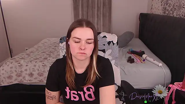 DaisieMaeXO webcam