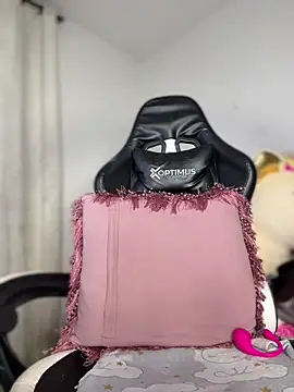 Miaa_love6969 webcam