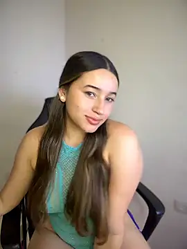 Webcam Model (Sophie_spencer1)  is live.Free join now!