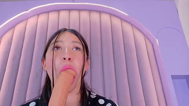 AmberStonne__ webcam