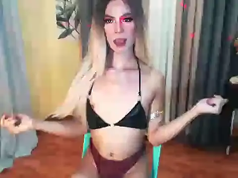 2fuckingwildDolls webcam