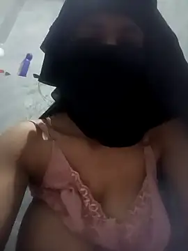 Webcam Model (Aafreen_36)  is live.Free join now!