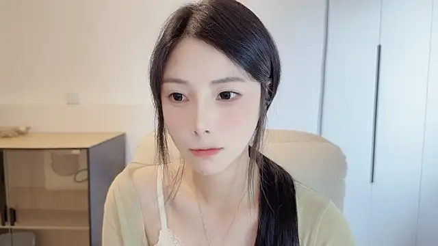 美女HaagenDazs_在线直播