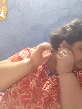 tamilthanushri webcam