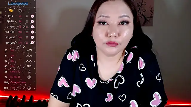 LisaAsianFlower webcam